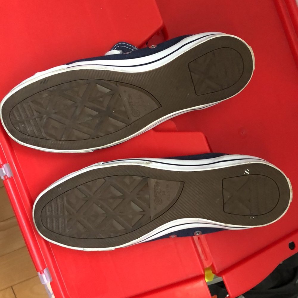 Brand new Converse - Picture 2 of 4